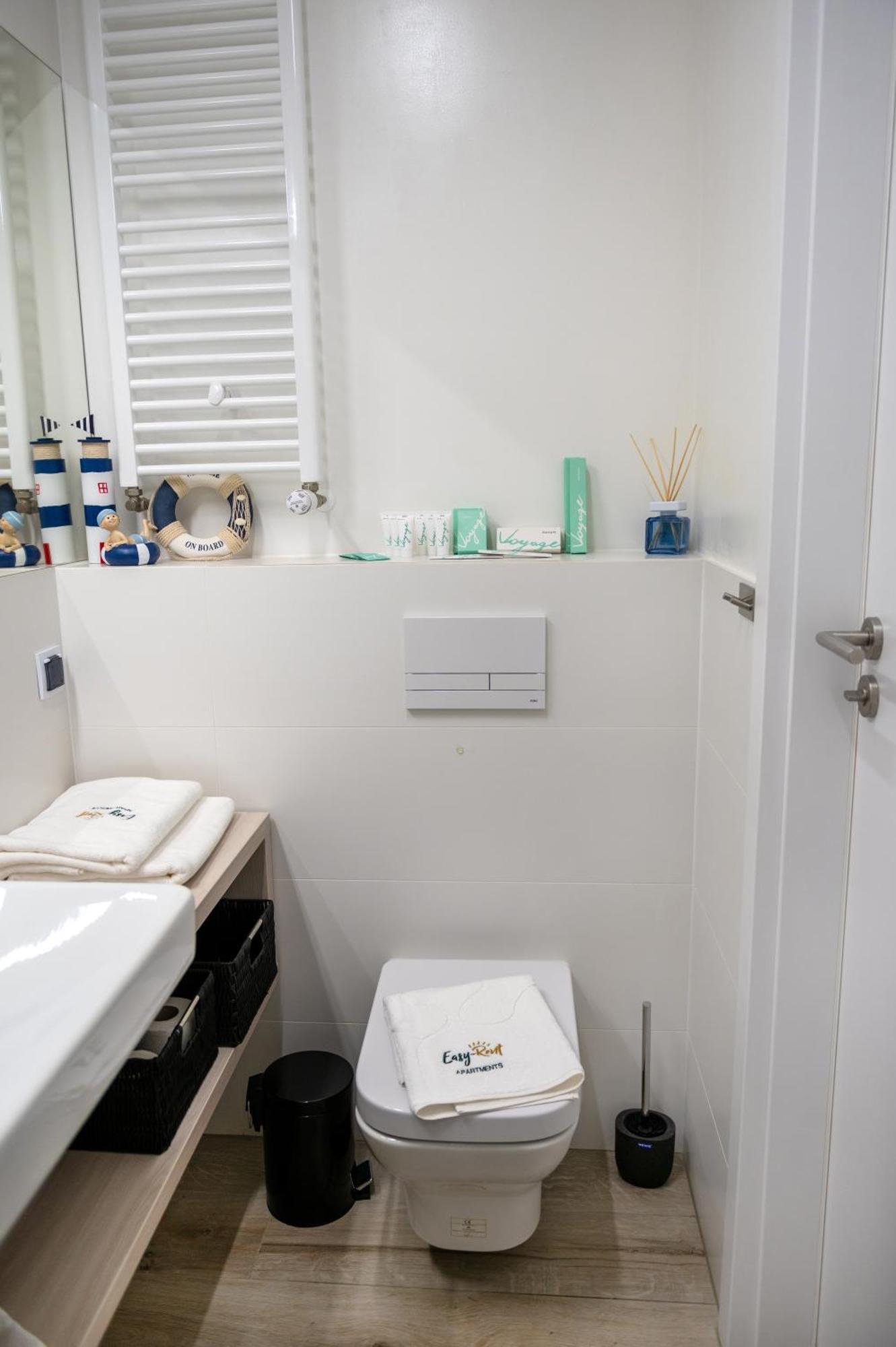 Platinium Moon - Przy Samym Morzu - Easy-Rent Apartments Rewal Ngoại thất bức ảnh